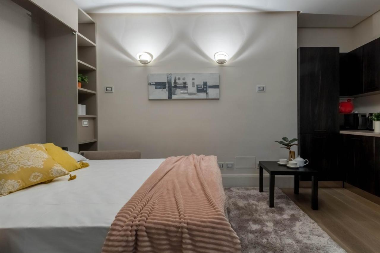 شقة Joivy Elegant Studio For 2 Near Duomo Di ميلان المظهر الخارجي الصورة