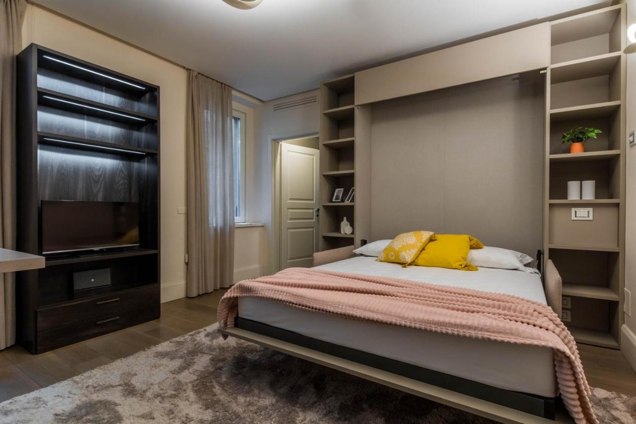 شقة Joivy Elegant Studio For 2 Near Duomo Di ميلان المظهر الخارجي الصورة